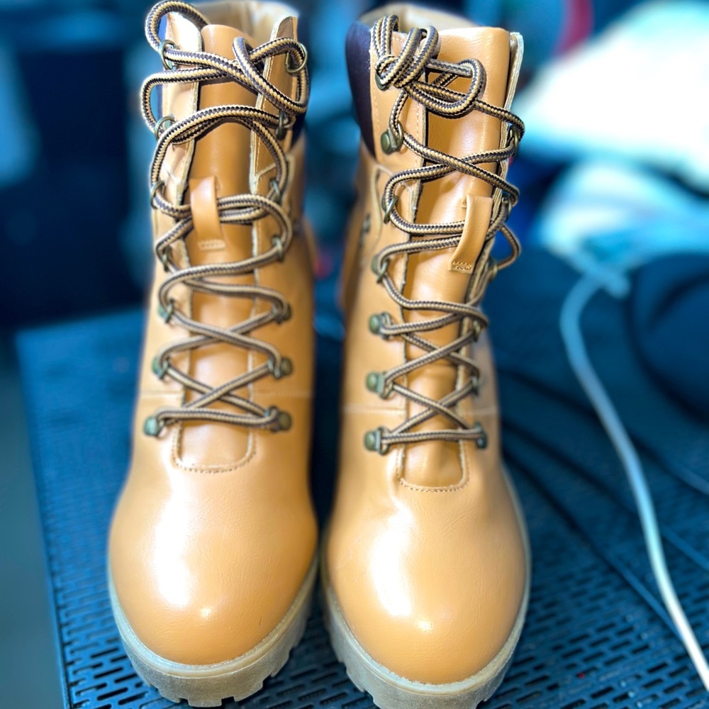 Fall boots - Picture 6 of 6